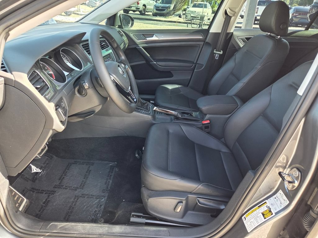 Used 2017 Volkswagen Golf Alltrack S AWD/4WD image 3