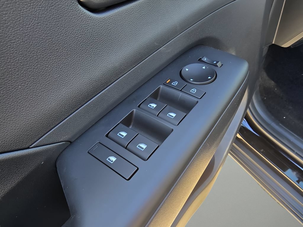 New 2026 Hyundai Kona SE AWD/4WD image 24