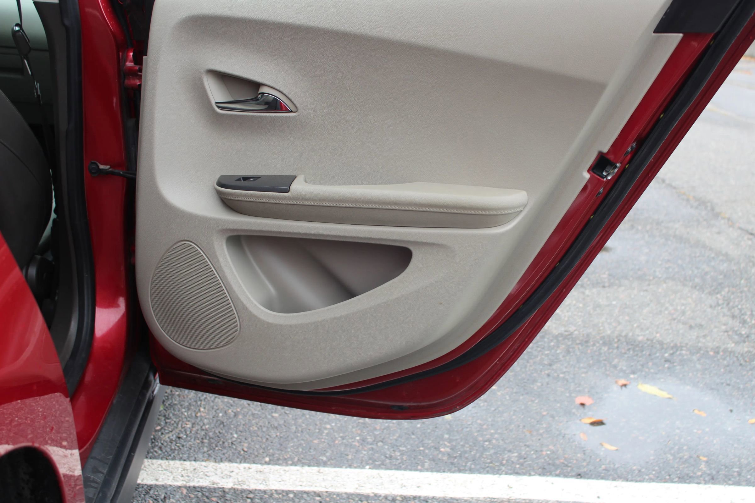 Used 2014 Chevrolet Volt Premium w/ Premium Trim Package image 16