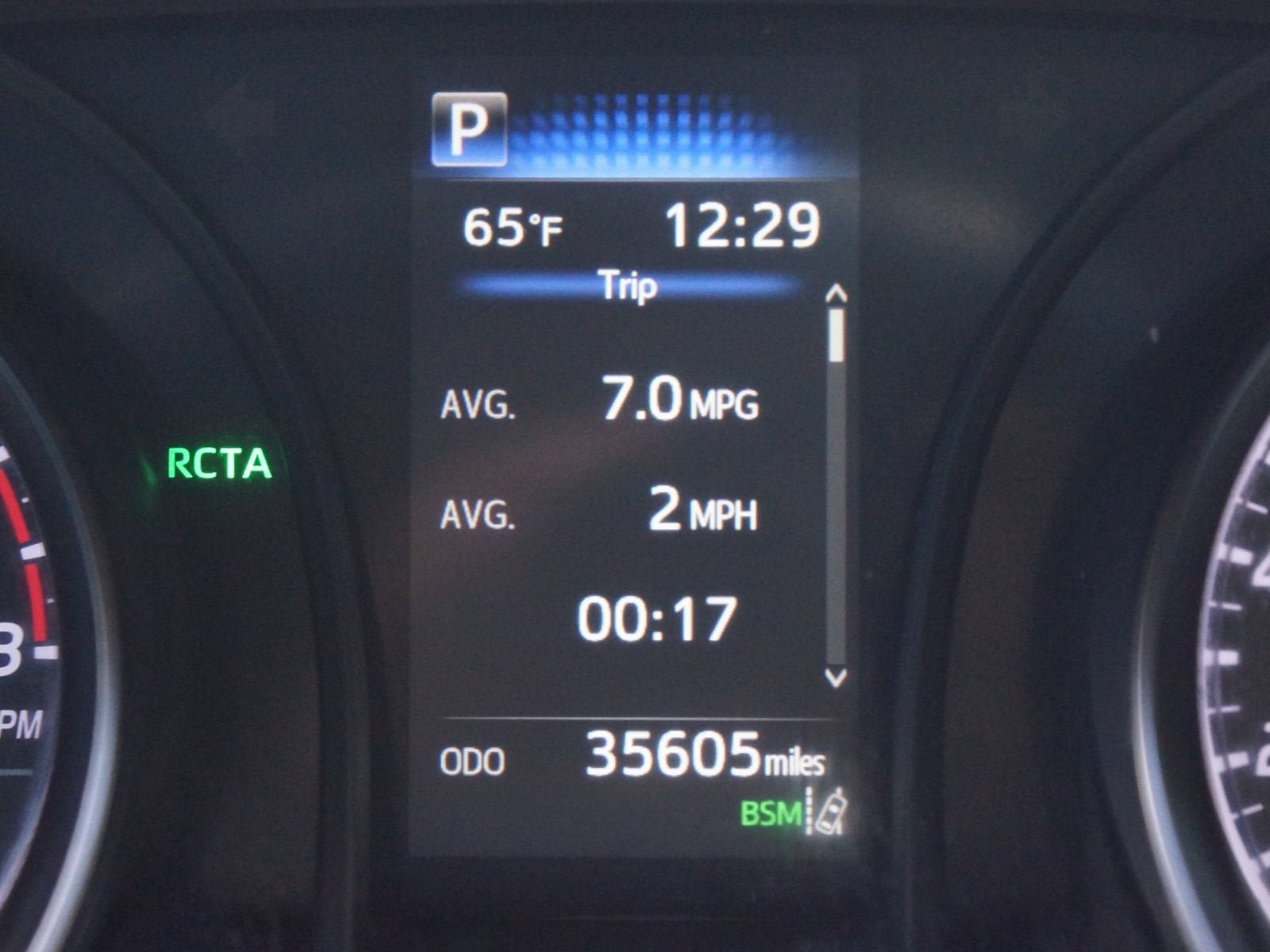 Used 2024 Toyota Camry SE w/ Cold Weather Package FWD image 4