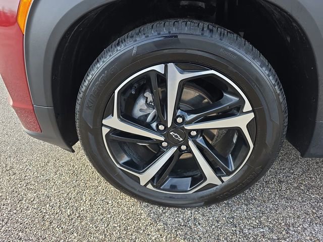 Used 2023 Chevrolet TrailBlazer RS FWD image 17