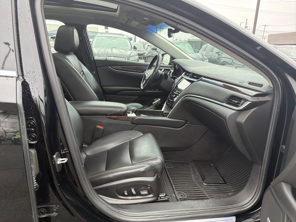 Used 2017 Cadillac XTS Luxury w/ Driver Awareness Package image 15