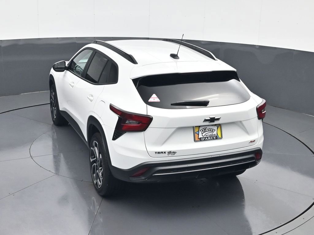 Used 2024 Chevrolet Trax RS w/ Driver Confidence Package image 15