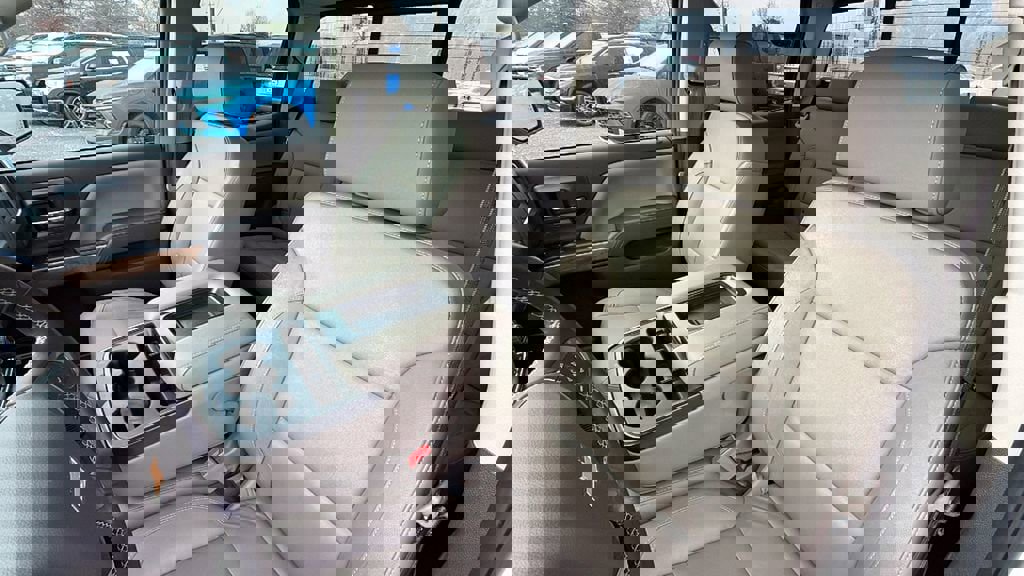 Used 2018 Chevrolet Silverado 1500 LTZ w/ Sport Package image 15