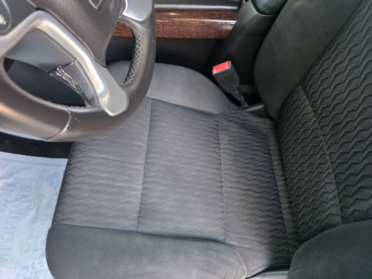 Used 2015 GMC Yukon SLE RWD image 27