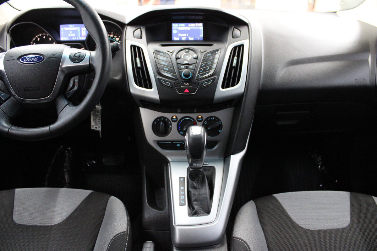 Used 2012 Ford Focus SE FWD image 17