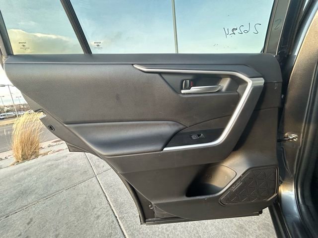 Used 2025 Toyota RAV4 XLE image 21