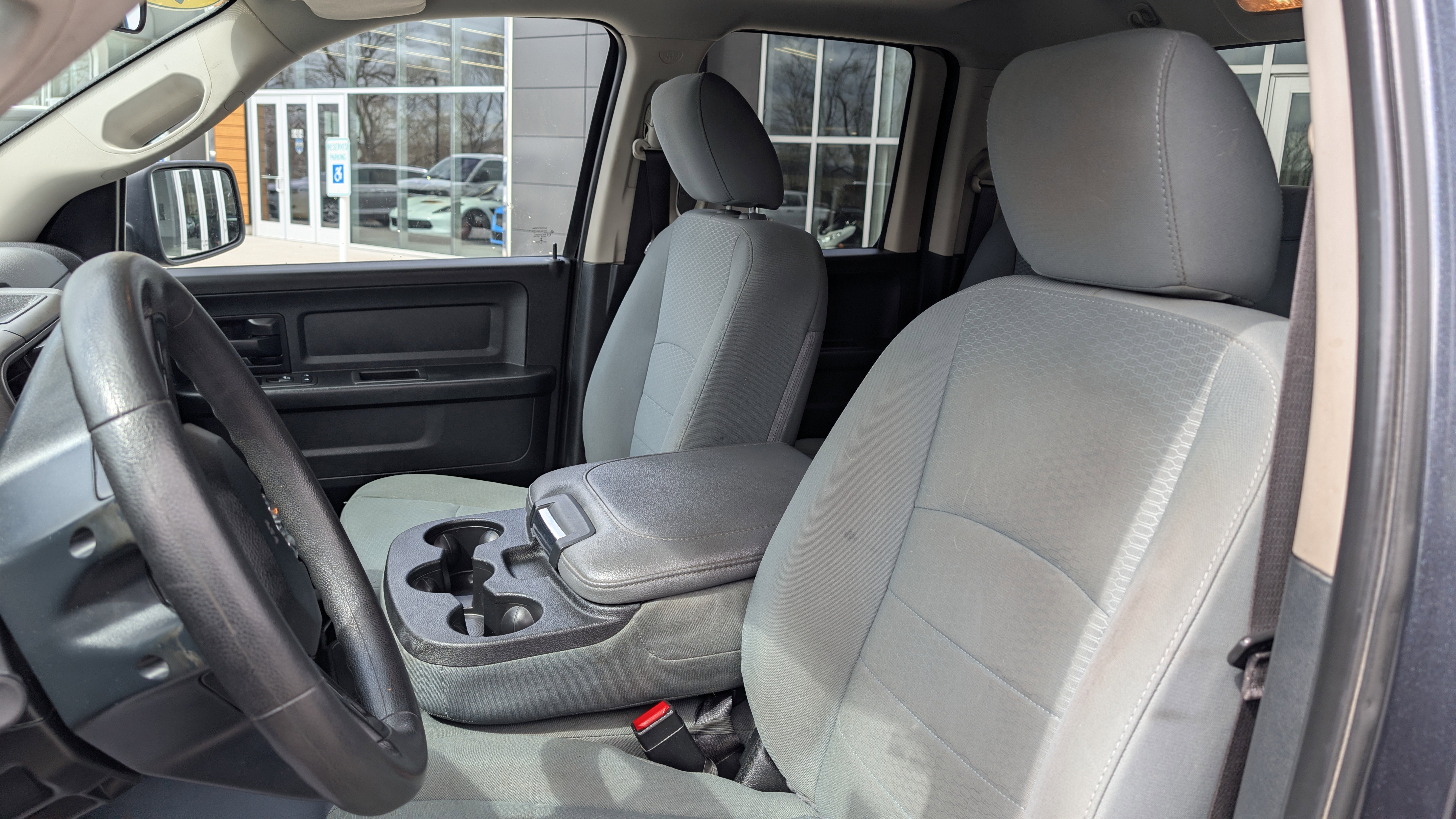 Used 2018 RAM 1500 Express image 12