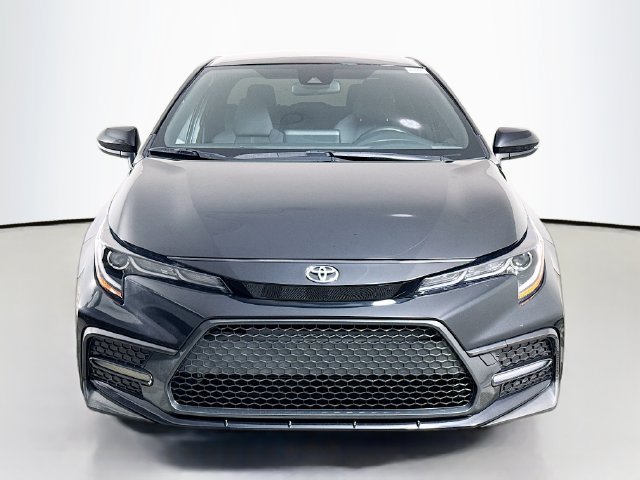 Used 2022 Toyota Corolla SE FWD image 2