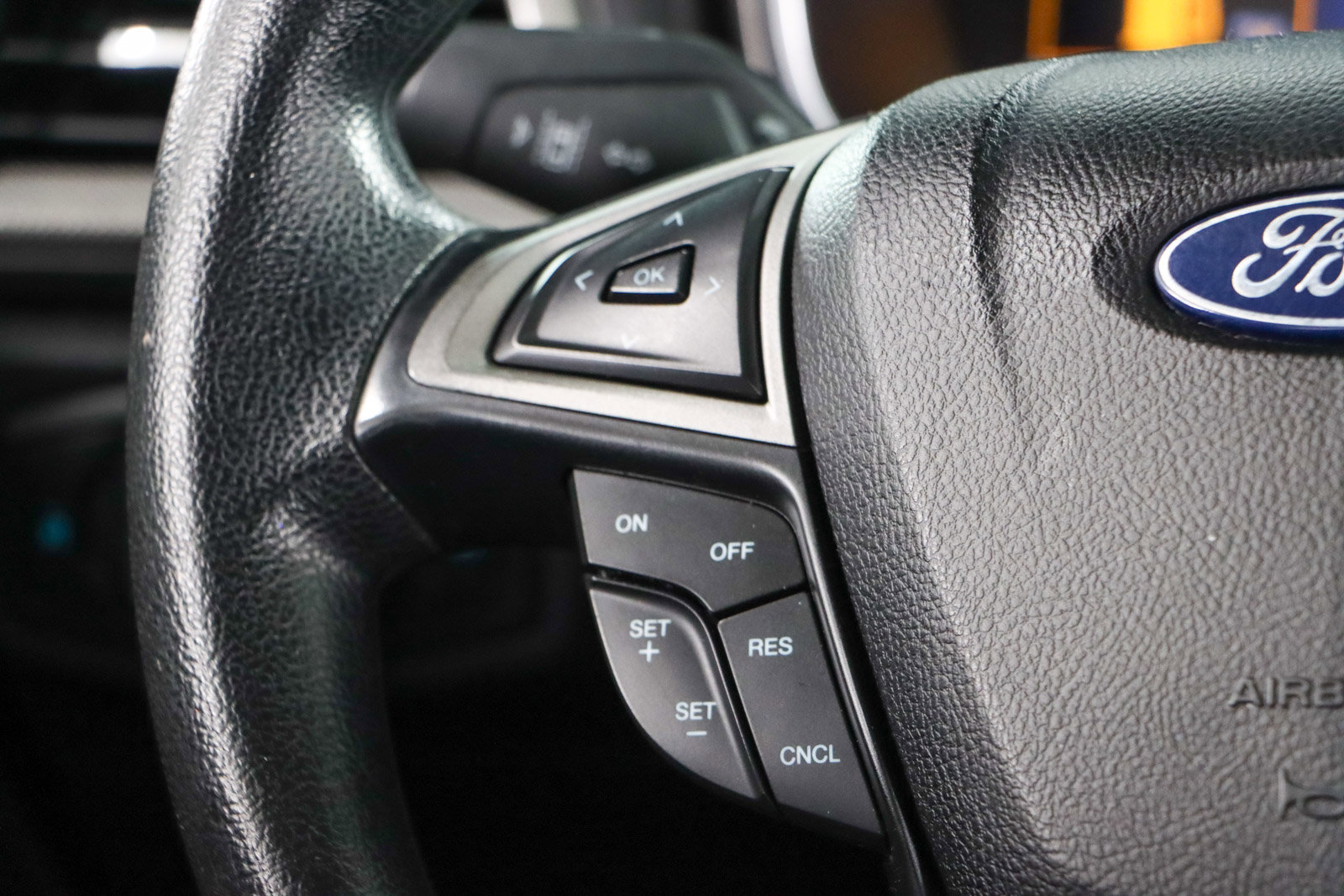 Used 2020 Ford Fusion SE image 13