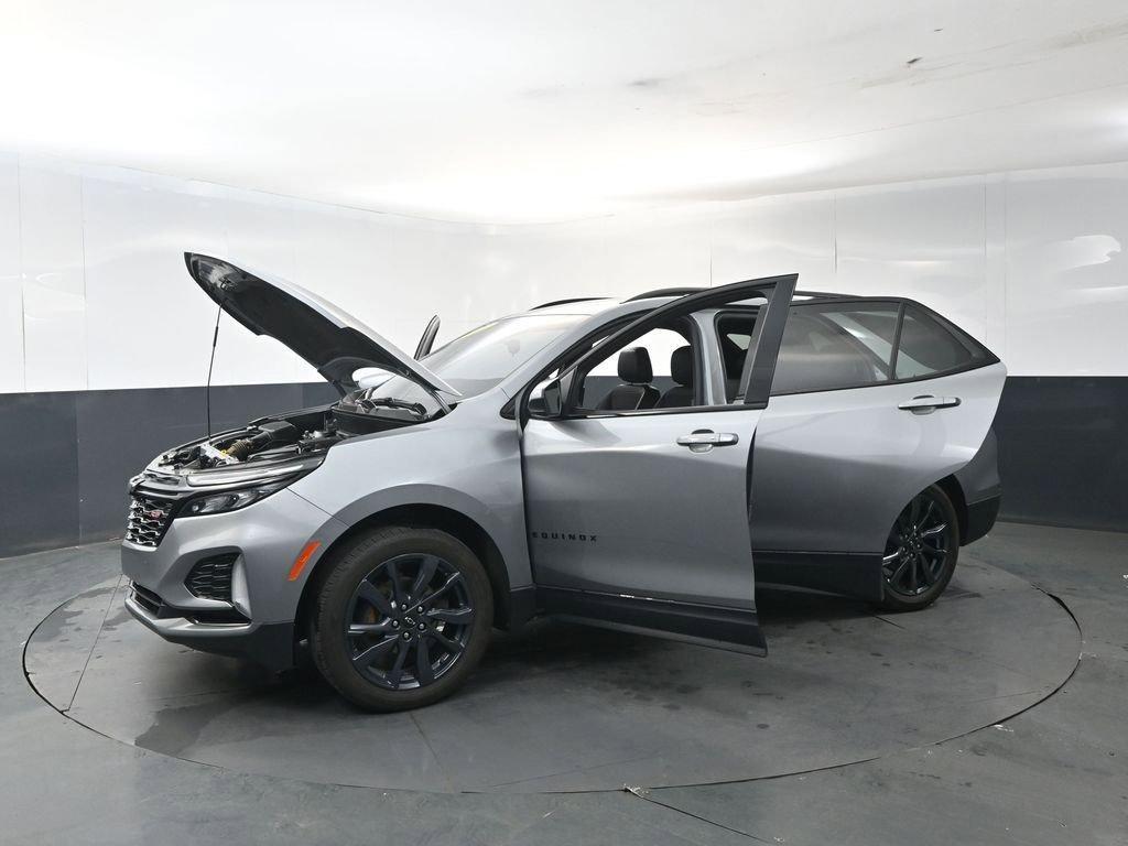 Certified 2024 Chevrolet Equinox RS w/ LPO, Floor Liner Package AWD/4WD image 17
