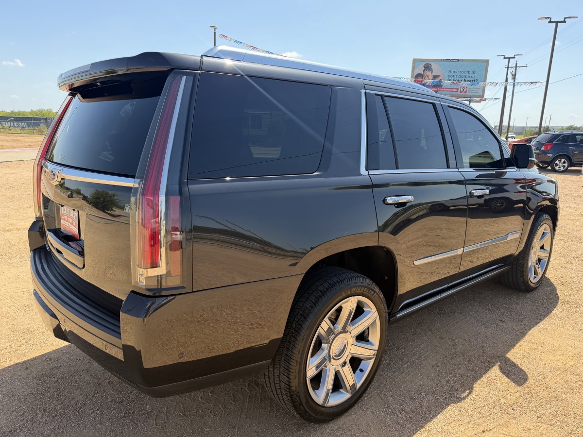 Used 2019 Cadillac Escalade Premium Luxury AWD/4WD image 6