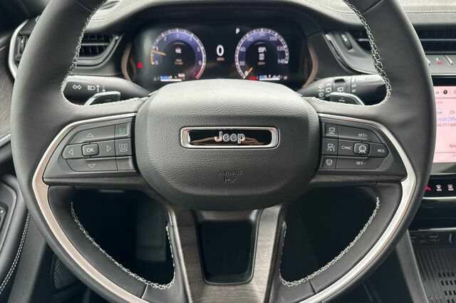 New 2026 Jeep Grand Cherokee Altitude AWD/4WD image 21