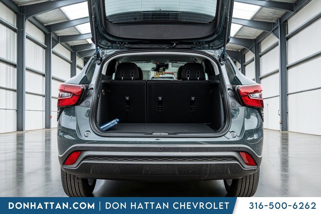 New 2026 Chevrolet Trax LS w/ LS Convenience Package image 30