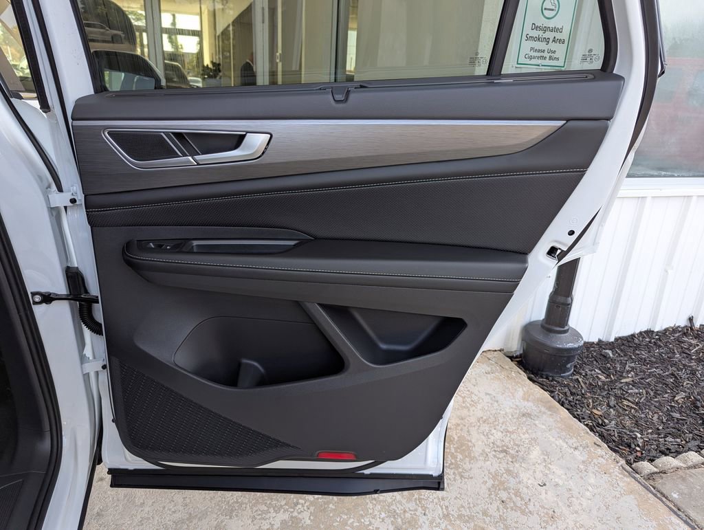 New 2026 Volkswagen Atlas Cross Sport SE image 33