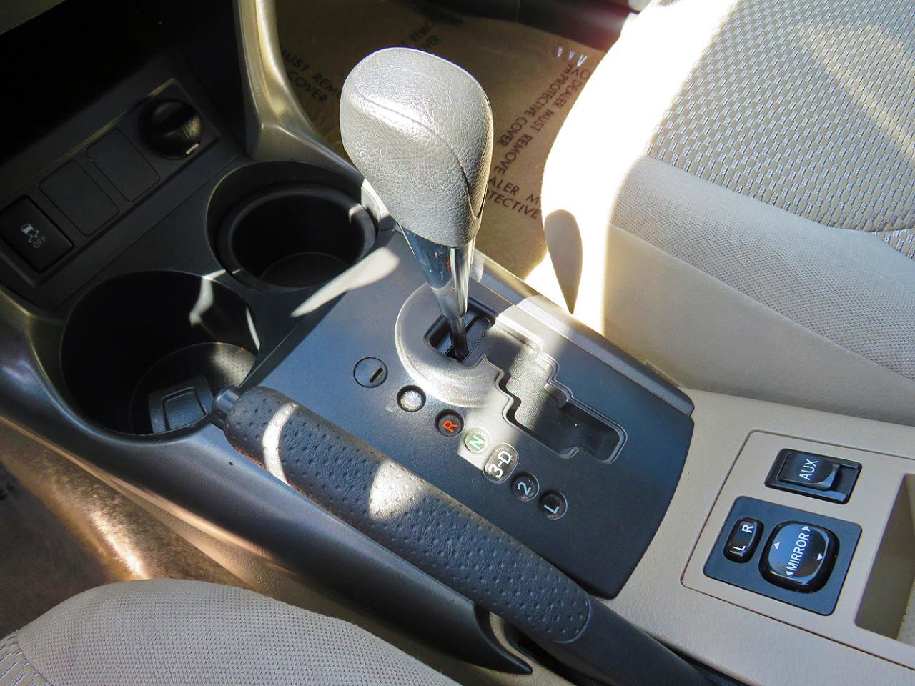 Used 2011 Toyota RAV4 4WD 4dr 4-cyl 4-Spd AT (Natl) w/ Upgrade Value Pkg image 22