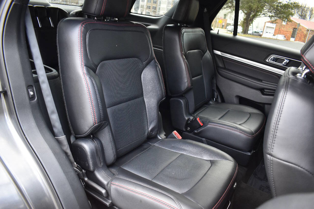 Used 2017 Ford Explorer Sport w/ Equipment Group 401A image 15