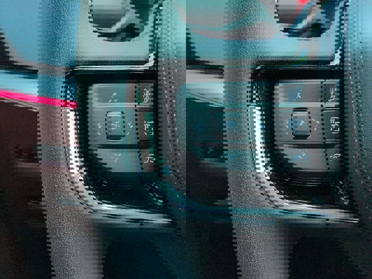 Used 2025 Jeep Wagoneer S Launch Edition image 12