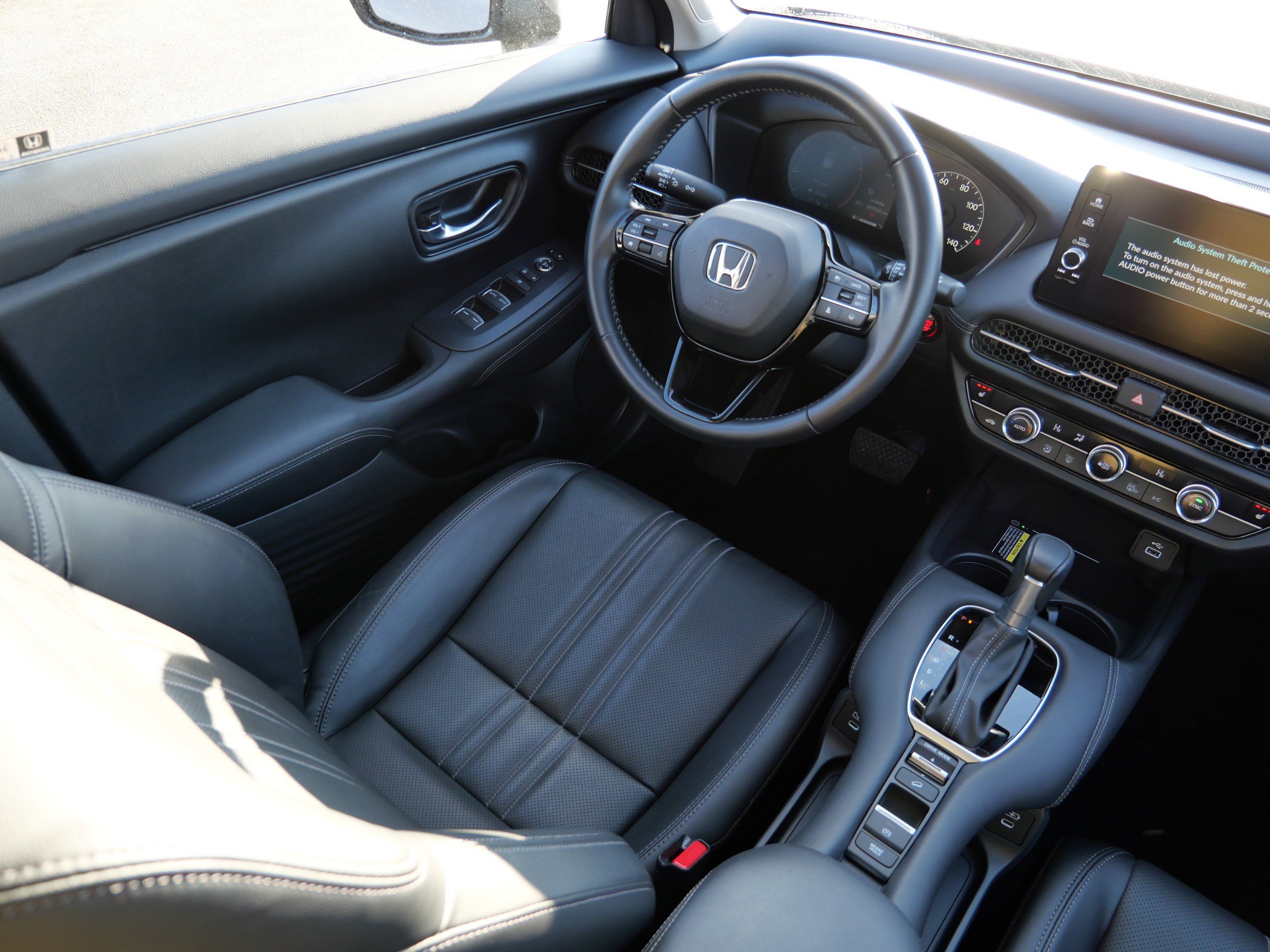 Certified 2025 Honda HR-V EX-L image 9