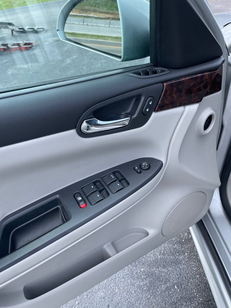 Used 2013 Chevrolet Impala LS FWD image 11