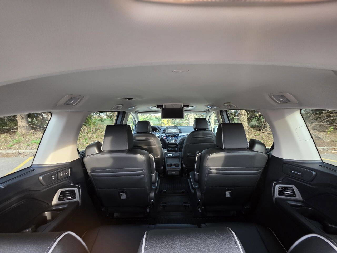 Used 2025 Honda Odyssey Touring image 26
