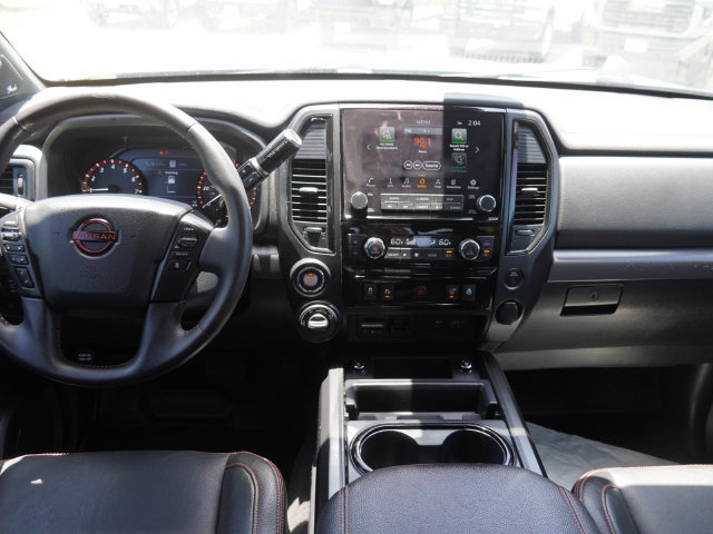 Used 2024 Nissan Titan PRO-4X w/ Pro-4x Convenience Package AWD/4WD image 5