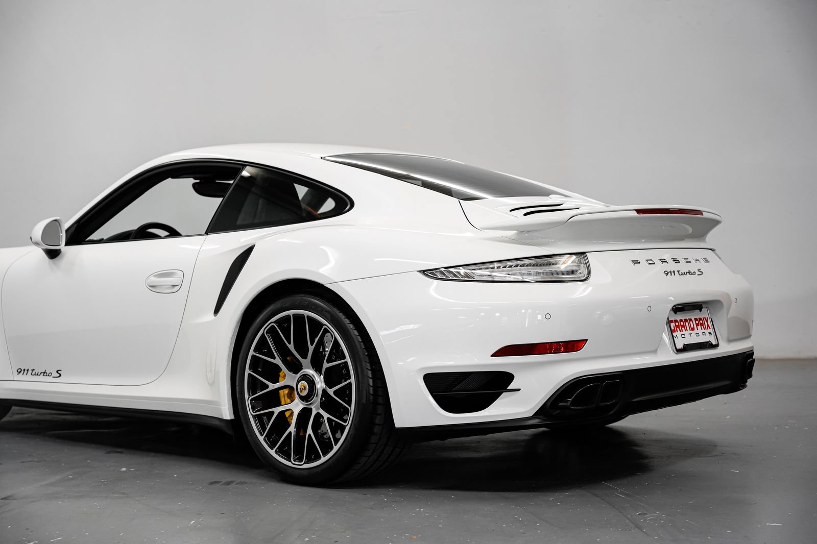 Used 2014 Porsche 911 Turbo S AWD/4WD image 36
