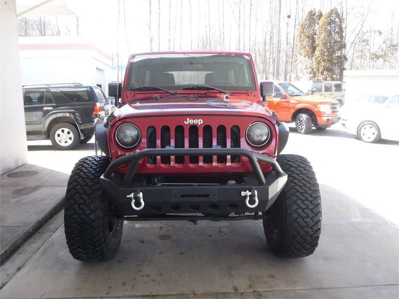 Used 2012 Jeep Wrangler Unlimited Sahara w/ Connectivity Group image 13