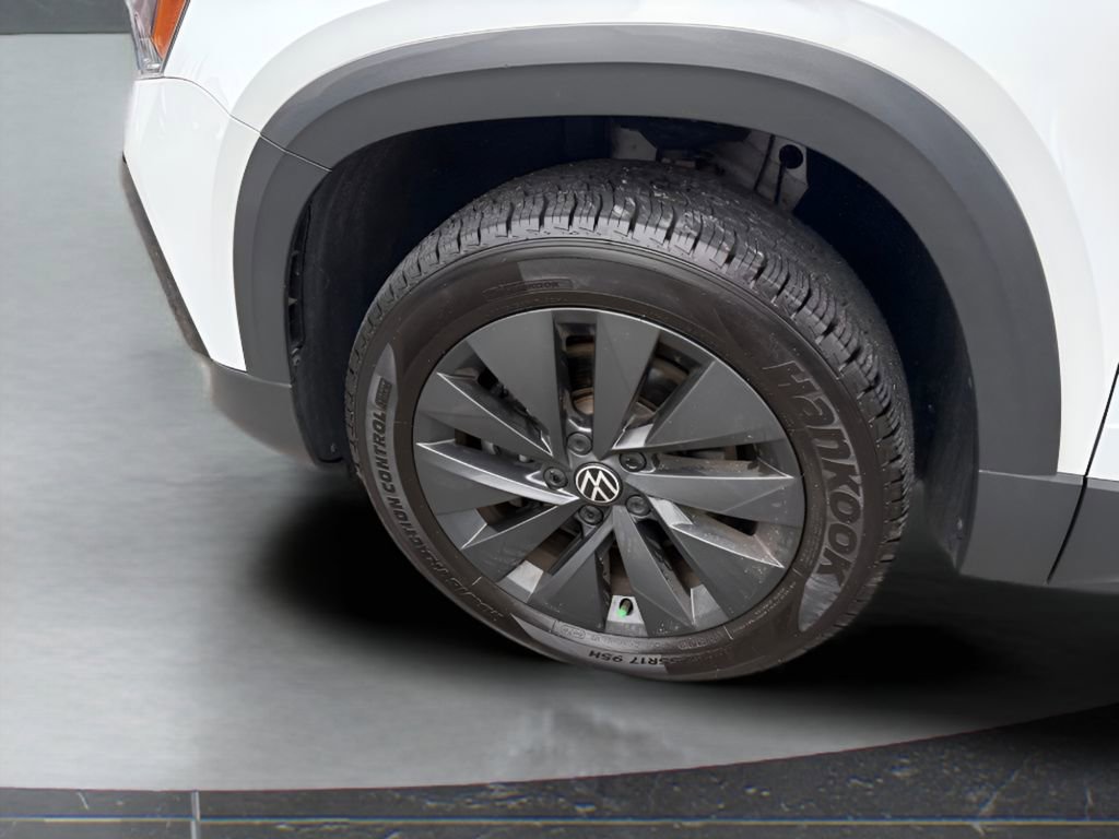 Used 2022 Volkswagen Taos S image 12