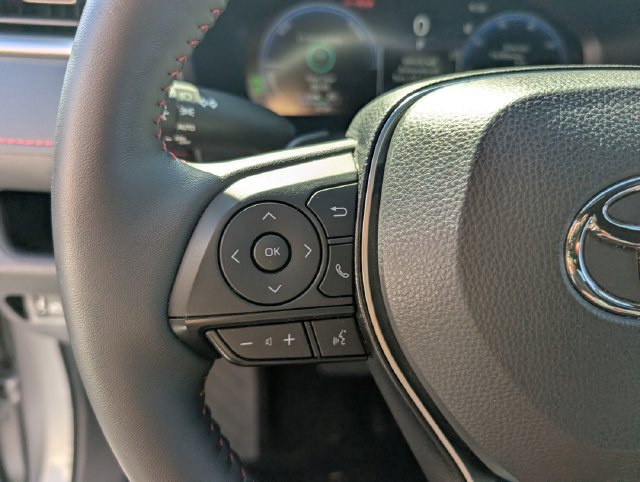 Used 2025 Toyota RAV4 XSE w/ Weather Package AWD/4WD image 22