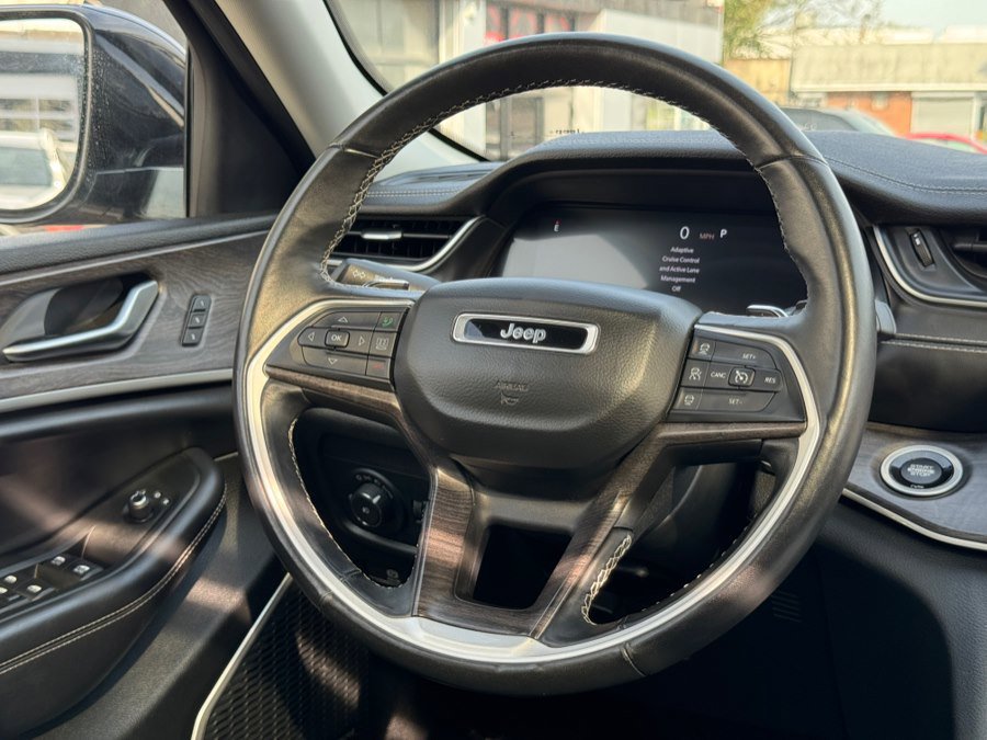 Used 2021 Jeep Grand Cherokee L Limited AWD/4WD image 47