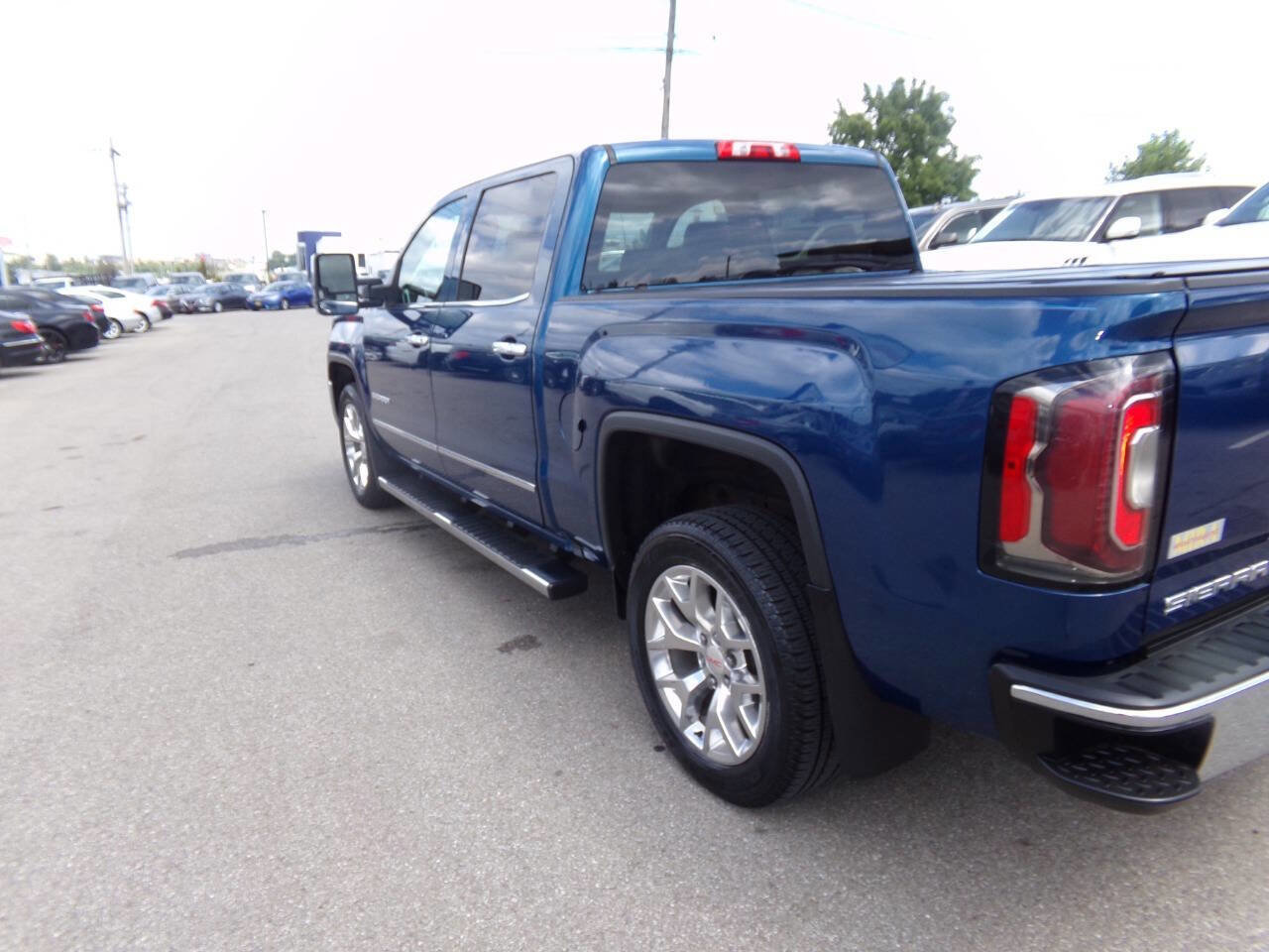 Used 2018 GMC Sierra 1500 SLT w/ SLT Premium Package image 40