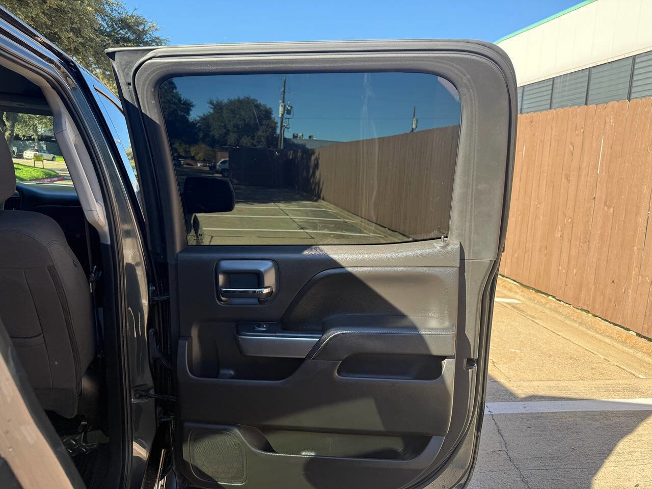 Used 2018 Chevrolet Silverado 1500 LT w/ LT Eassist Package image 32