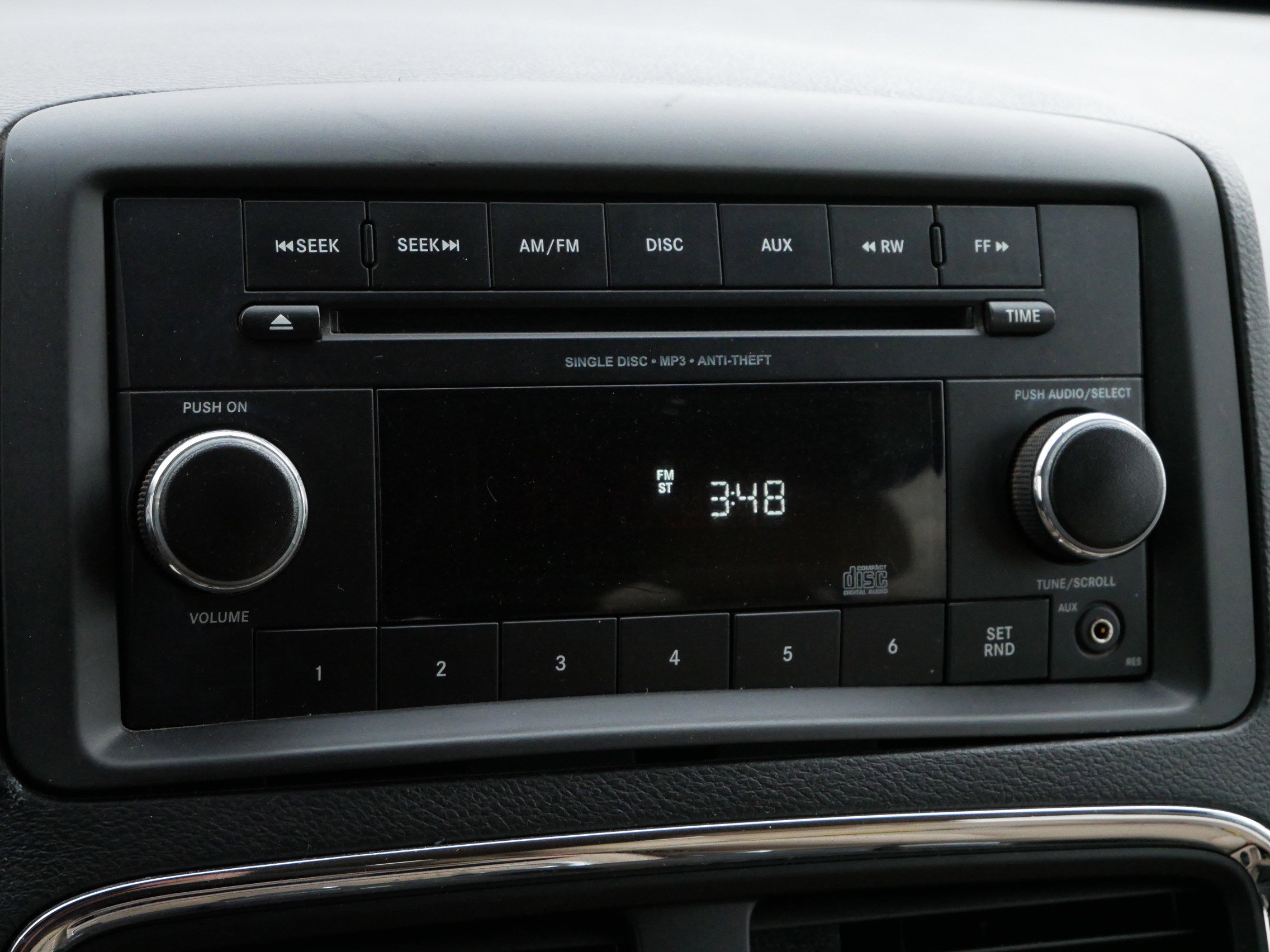 Used 2014 Dodge Grand Caravan SXT image 18