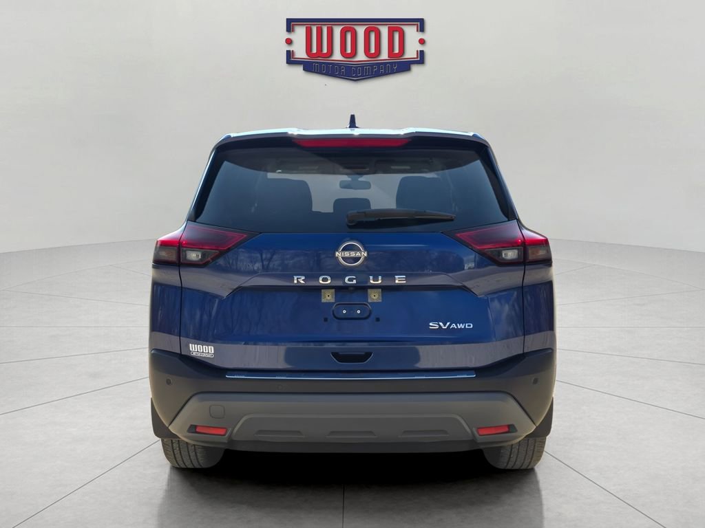 Used 2023 Nissan Rogue SV image 3