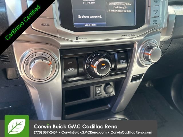 Used 2018 Toyota 4Runner SR5 AWD/4WD image 28