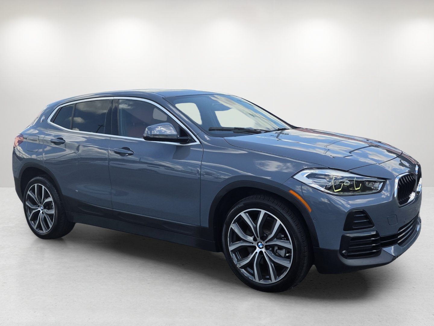 Used 2021 BMW X2 sDrive28i w/ Premium Package FWD image 3