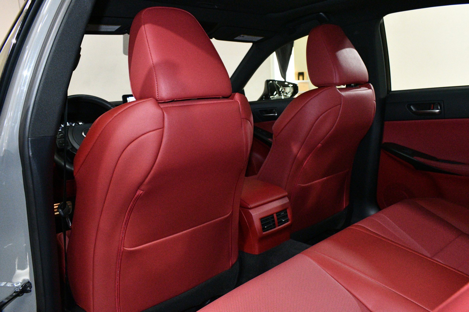 Used 2025 Lexus IS 350 F Sport w/ Navigation Package RWD image 15