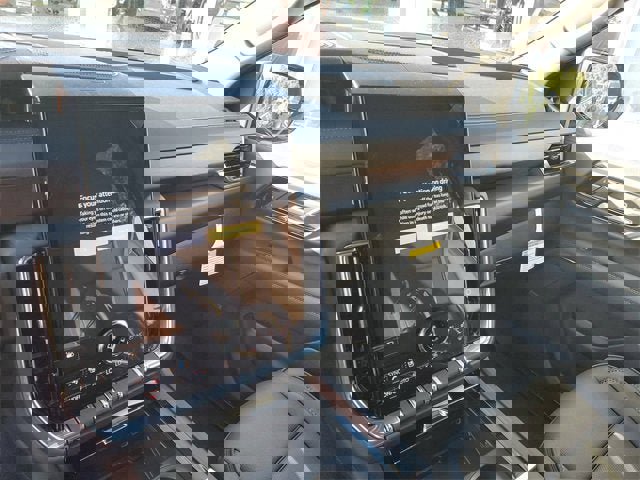 New 2025 GMC Yukon XL Denali image 26