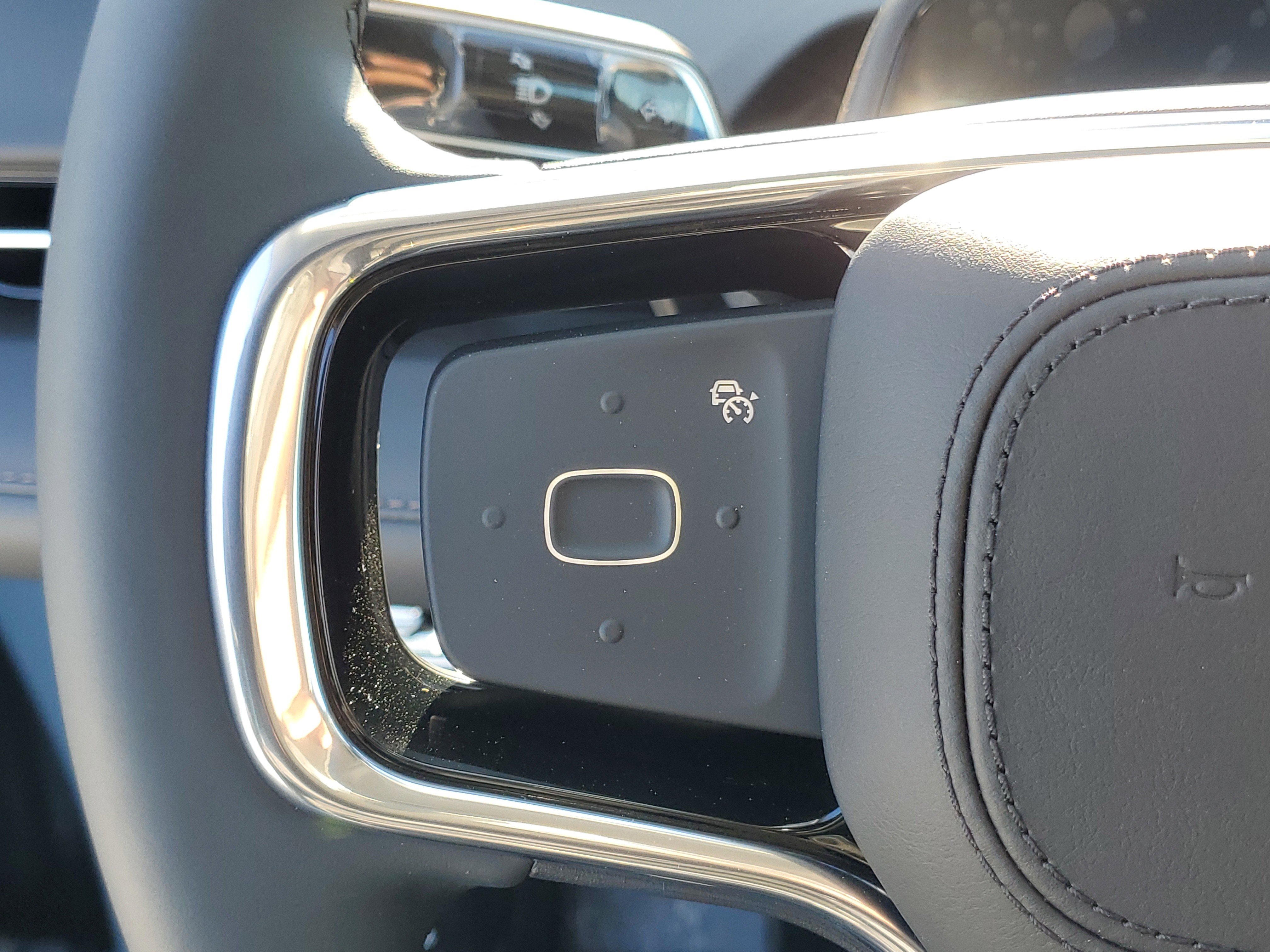 New 2026 Lincoln Nautilus Reserve w/ Jet Appearance Package image 17