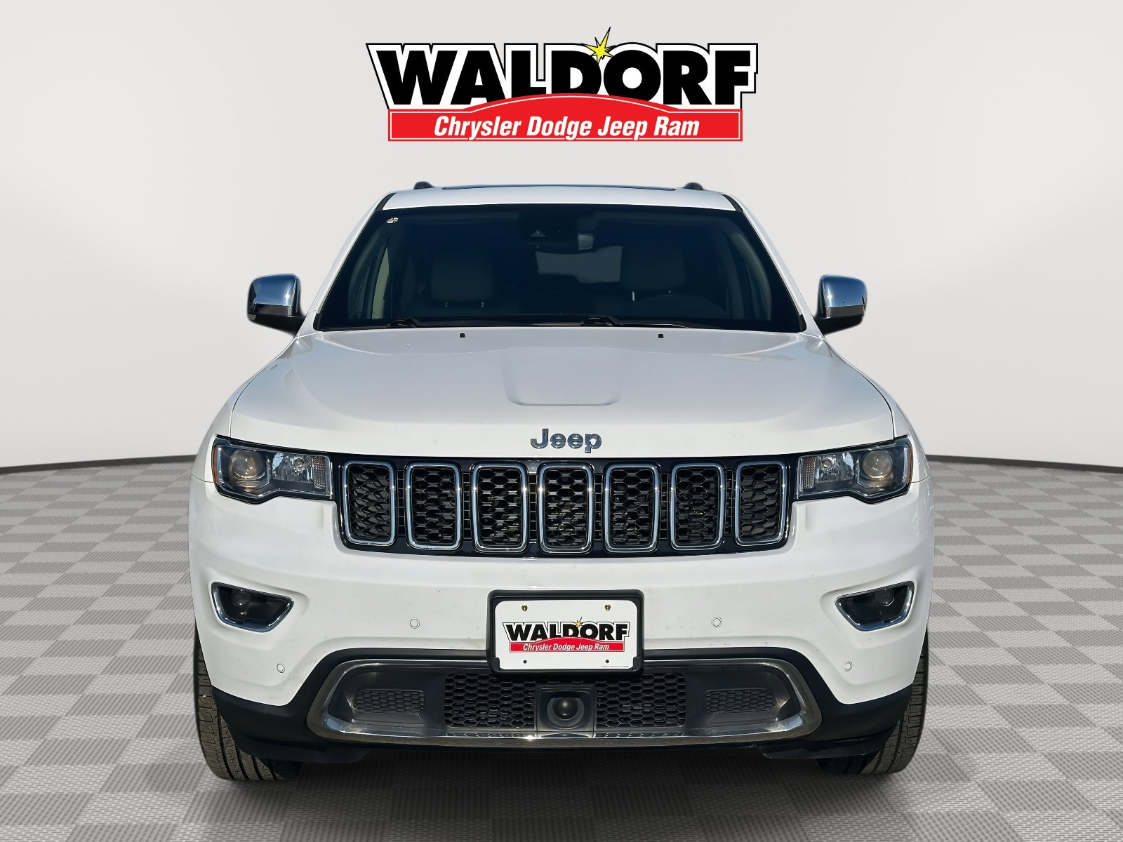 Used 2019 Jeep Grand Cherokee Limited image 2