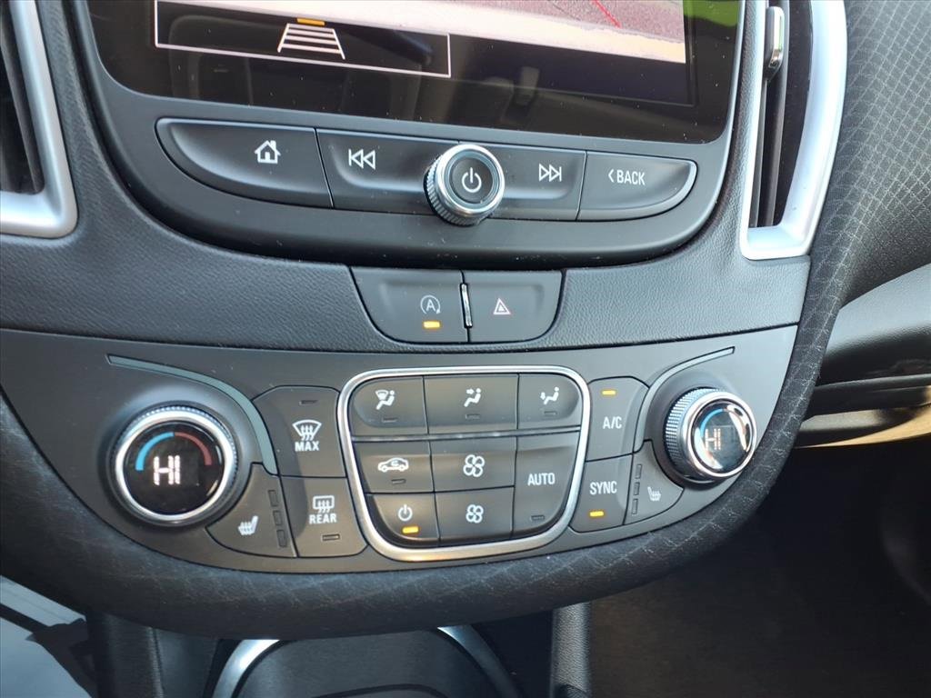 Used 2023 Chevrolet Malibu LT image 28