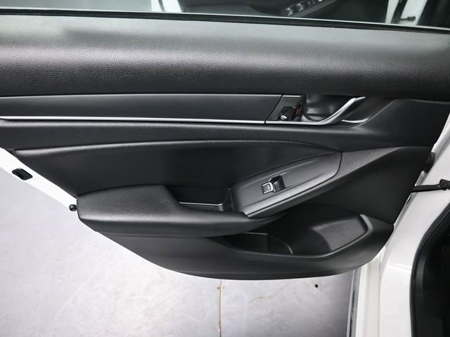 Used 2019 Honda Accord EX image 29