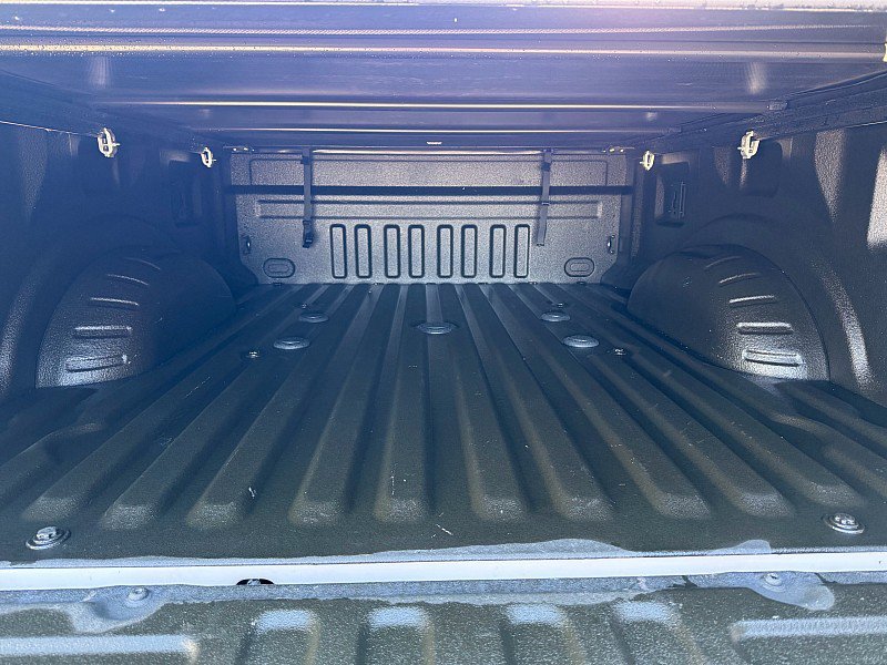 Used 2018 Ford F350 Platinum w/ Platinum Ultimate Package AWD/4WD image 11