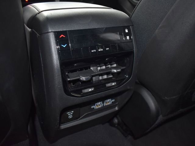 Used 2024 Jeep Grand Cherokee L Laredo image 32