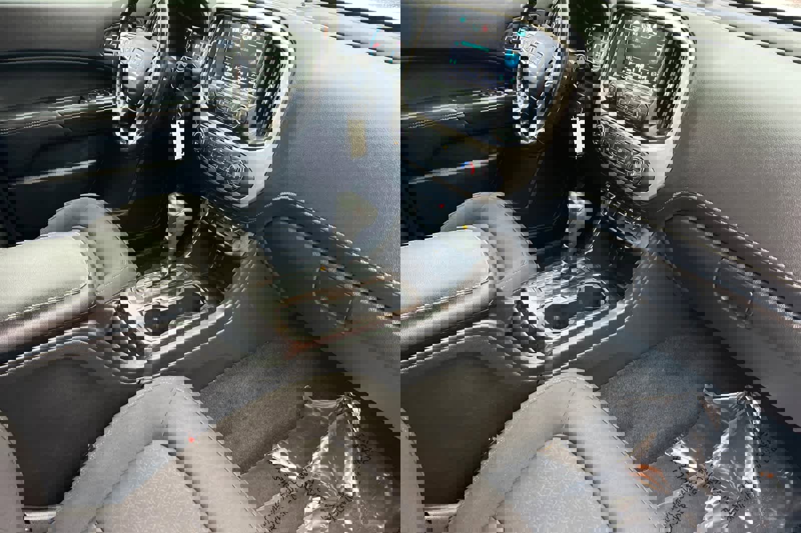 Used 2017 GMC Canyon SLE w/ SLE Convenience Package image 17