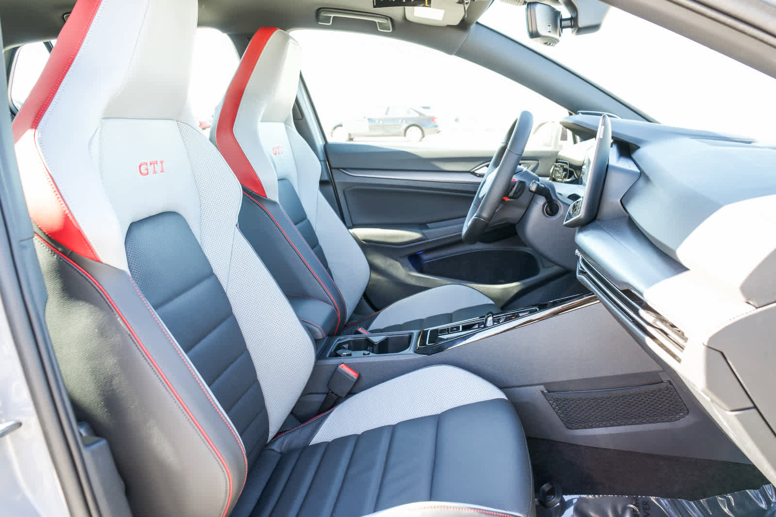 New 2026 Volkswagen GTI SE image 18