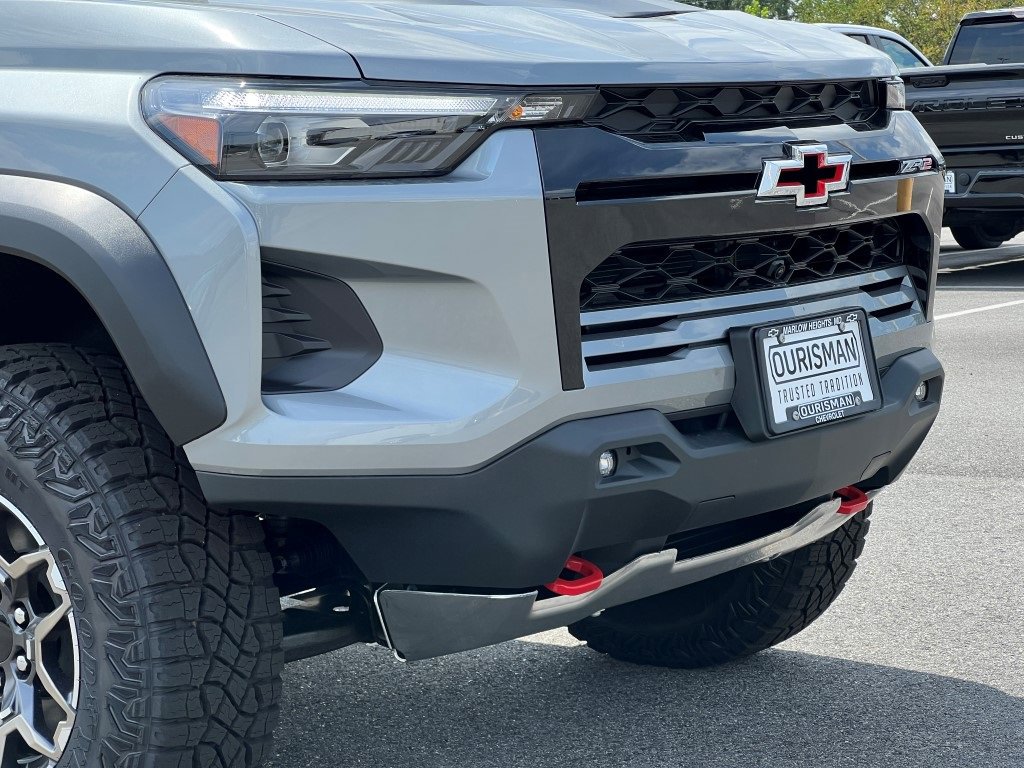 New 2026 Chevrolet Colorado ZR2 w/ Technology Package video 2