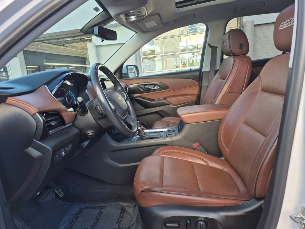 Used 2021 Chevrolet Traverse High Country image 2