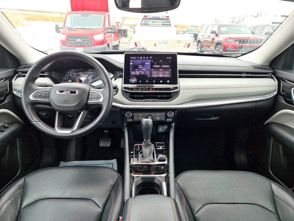 Used 2022 Jeep Compass Limited image 17